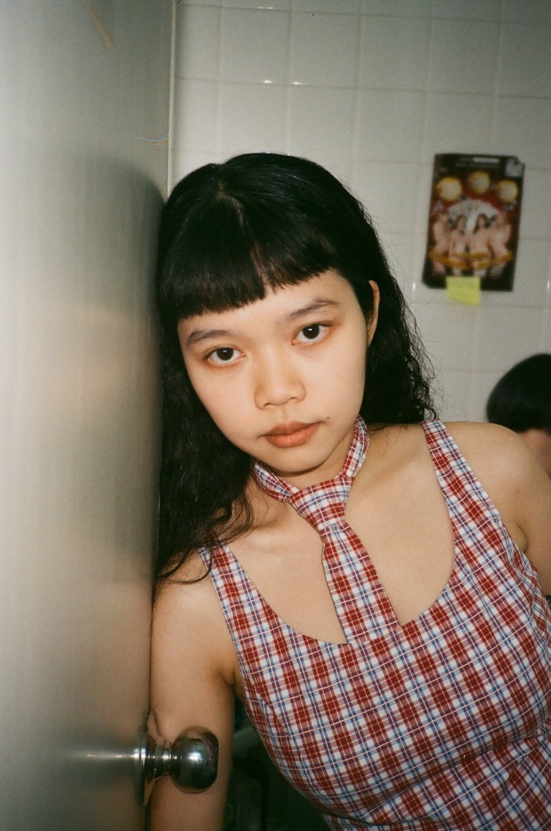 红白蓝格纹打呔背心上衣 - 女装背心 - 棉．麻 多色