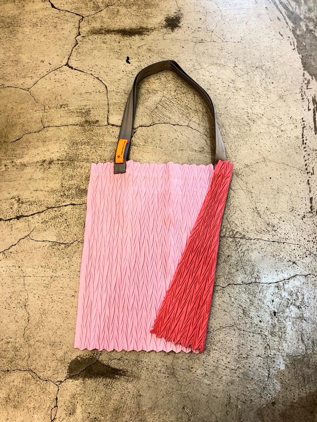 折学 (哲学) 万用/外出/环保 台湾手工包袋(限定意大利布料版) - 侧背包/斜挎包 - 其他材质 