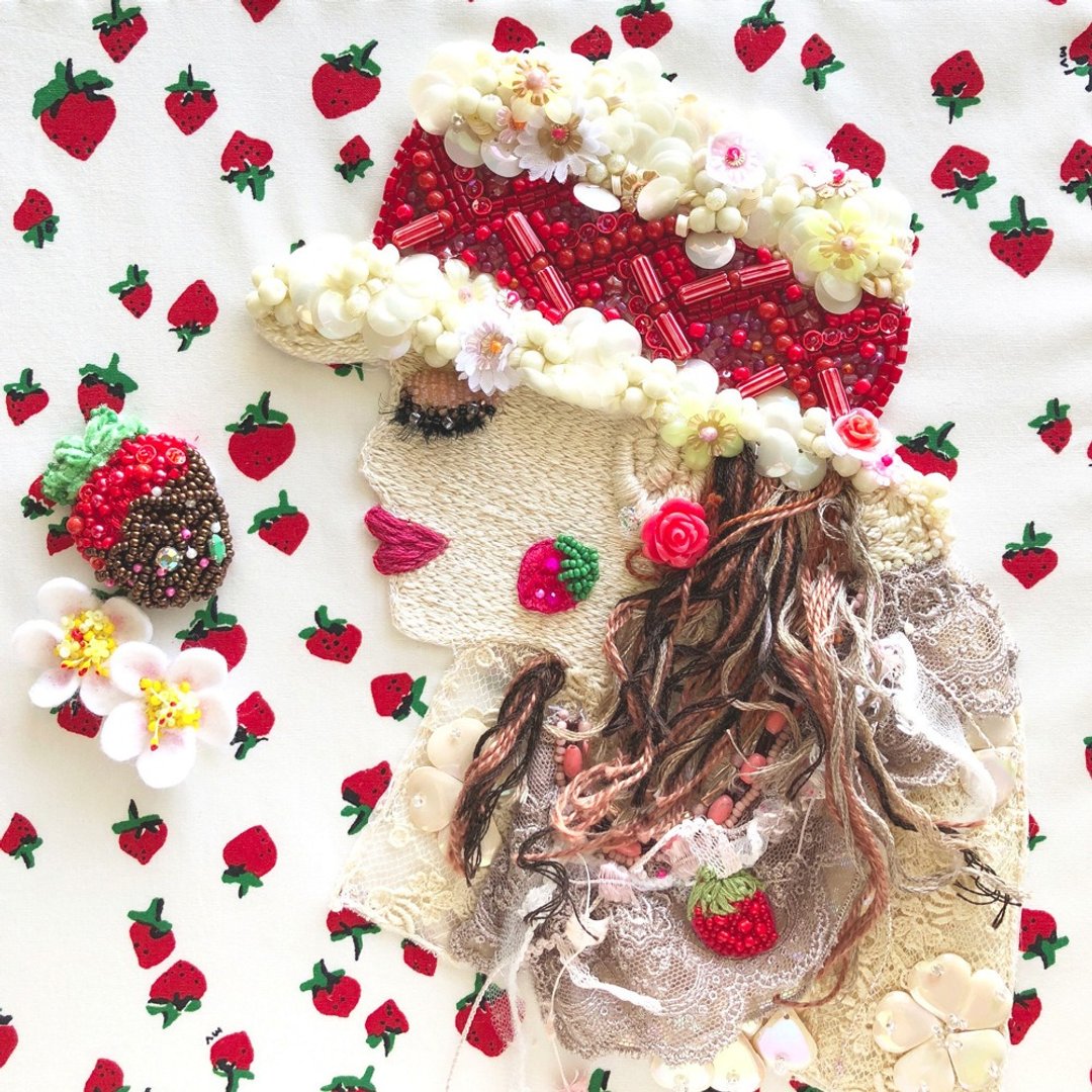 Embroideryart  Beads  I like strawberries - 海报/装饰画/版画 - 绣线 红色