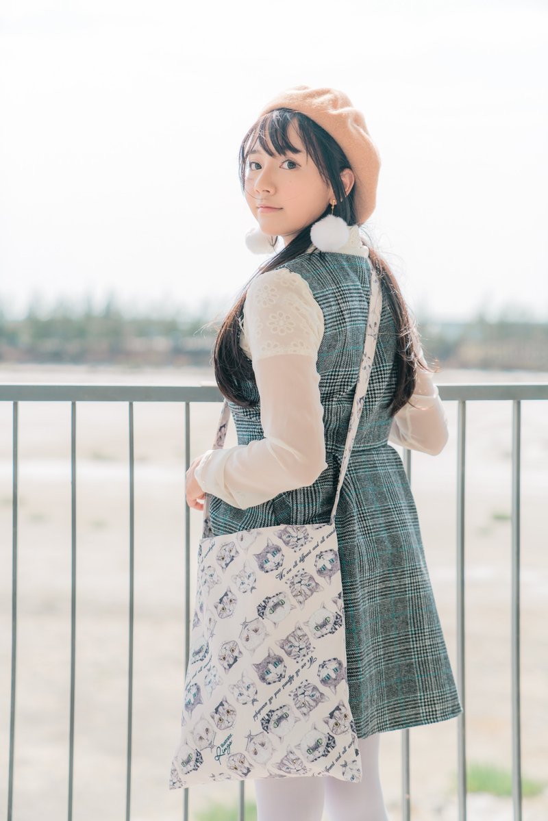 复古风猫咪侧背/手提两用帆布包 - 侧背包/斜挎包 - 聚酯纤维 白色