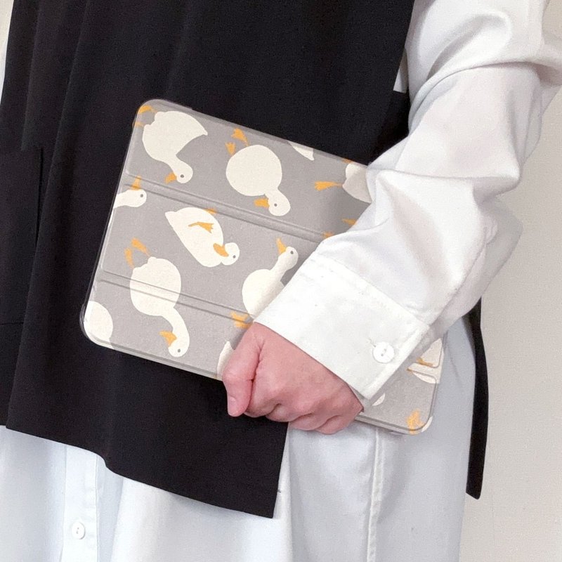 附笔槽手帐型 iPad 保护壳【鸭子・灰色】三折式支架软质保护壳 - 平板/电脑保护壳 - 人造皮革 灰色