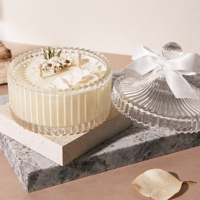 MAYBES | 白透感干燥花精油香氛大豆蜡烛 180g - 蜡烛/烛台 - 蜡 白色