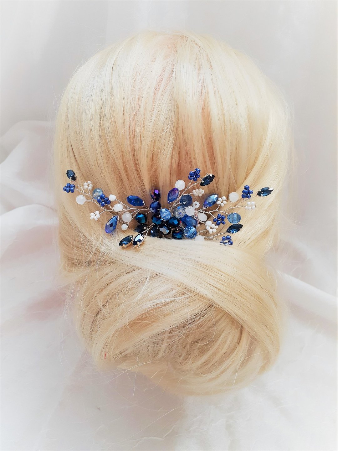 Blue Bridal headpiece, Wedding hair comb, Blue and white floral Hair comb - 发饰 - 水晶 蓝色