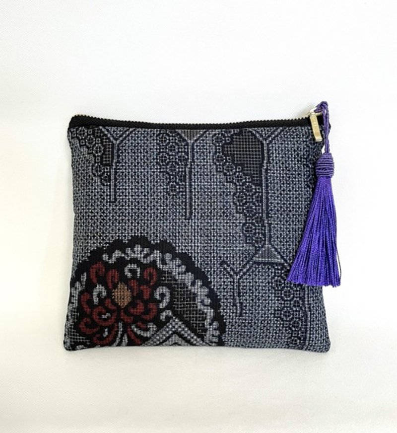 Pinkoi 代购 - *古董与服*靛蓝大岛春亚纺袋，饰有菱形花冠（间断绫） - 化妆包/杂物包 - 棉．麻 