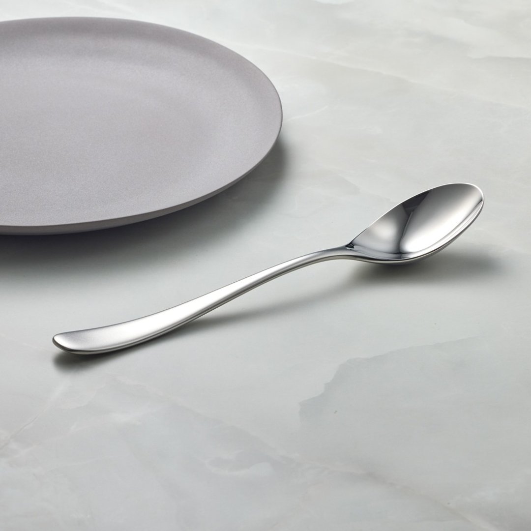 日本山崎金属 - AQUATIQUE系列 -  雾面不锈钢晚餐匙 (203 mm) - 餐刀/叉/匙组合 - 其他金属 银色