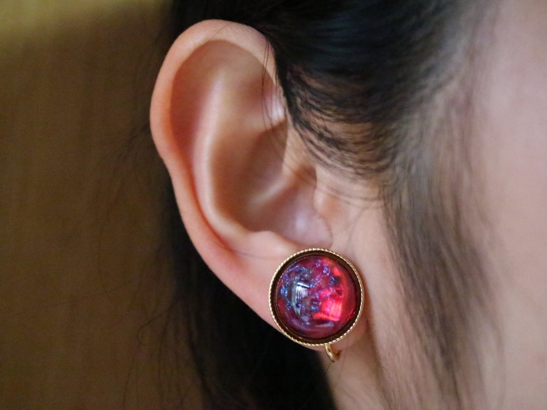Dragon's Breath Clip-On Red Czech Glass Red Red Ultramarine Blue 15mm Mysterious Magic Mystery Fantasy Universe Starry Sky Large Grain - 耳环/耳夹 - 玻璃 红色