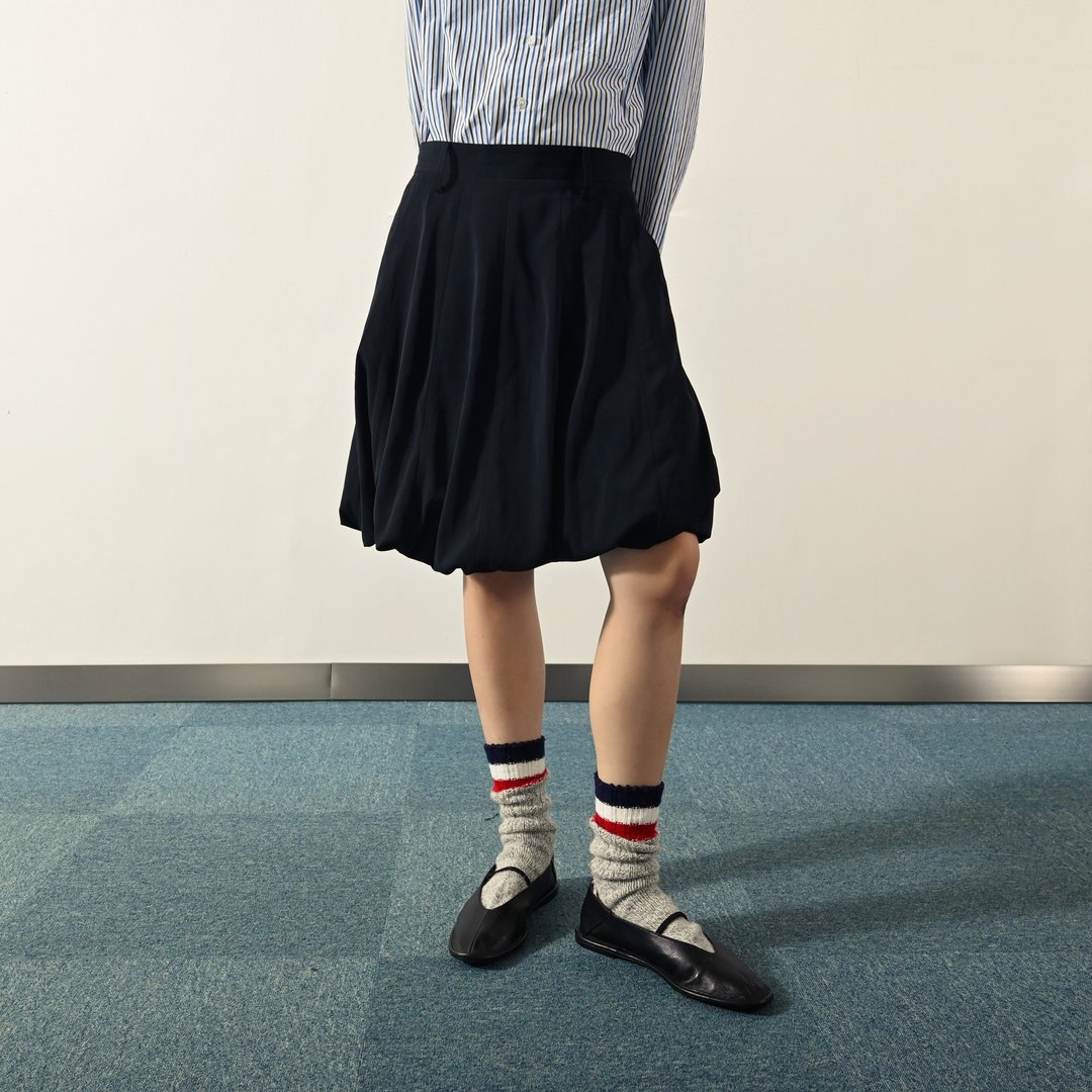 【NaSuBi Vintage】Upcycling花苞廓形高腰古着裙 - 裙子 - 其他人造纤维 黑色