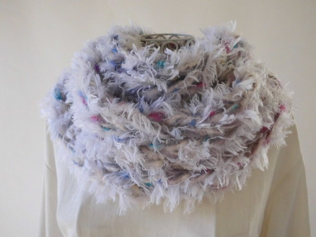 Re-exhibition × 4 · Fluffy Snood (powdered snow) _ light purple · Fur · Mohya plenty · baby alpaca · Merino - 围巾/披肩 - 其他材质 白色