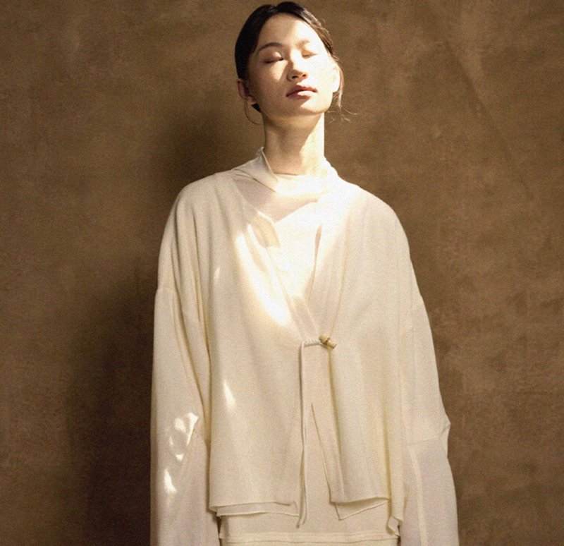 【羊毛100%】新中式复古 花扣流苏外套 - 女装上衣 - 羊毛 白色