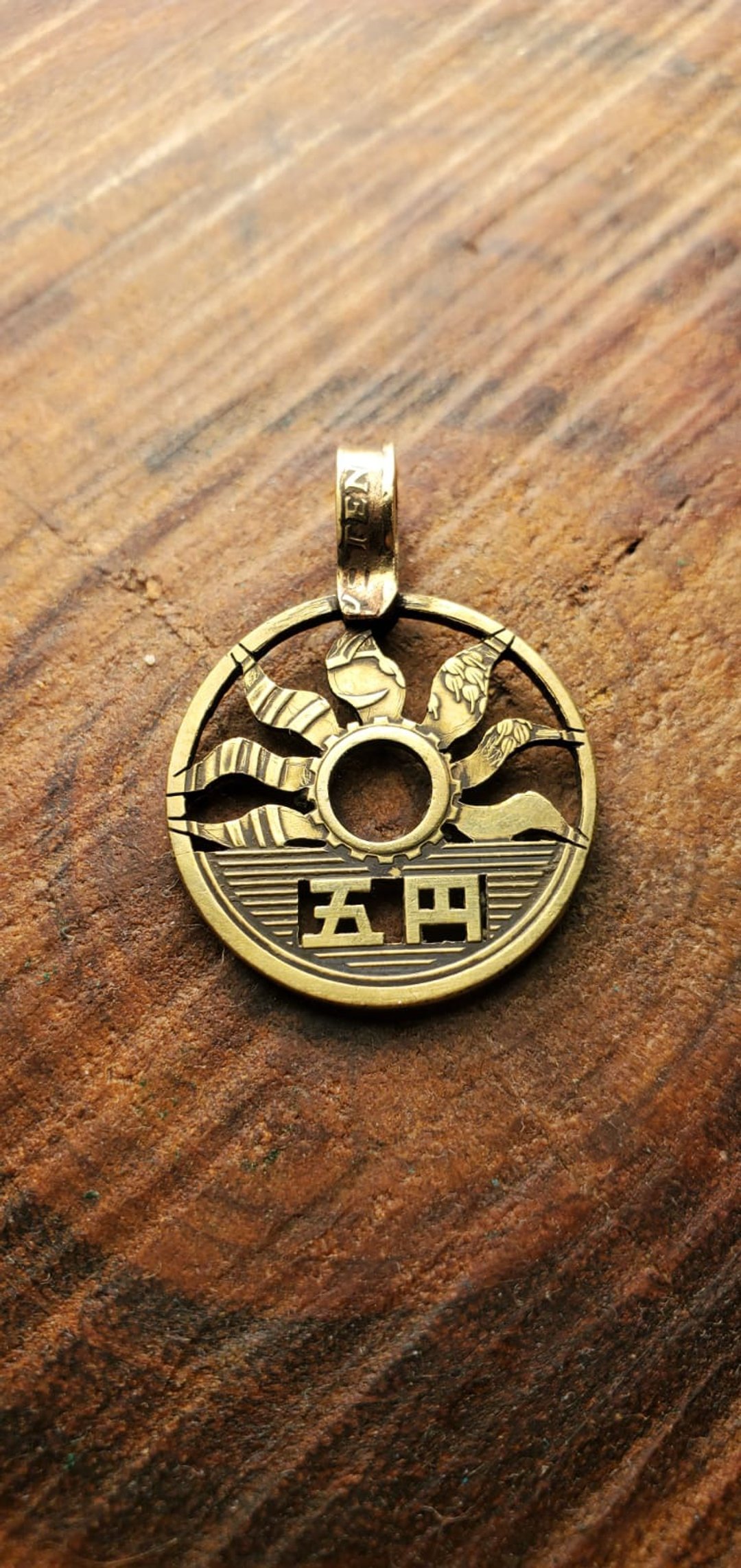 硬币改造饰物 (太阳下结缘) - 吊饰 - 其他金属 金色