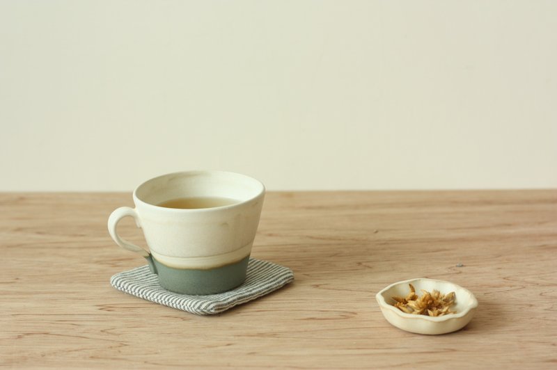 每日使用系列-湖水天光马克杯 - 咖啡杯/马克杯 - 其他材质 白色