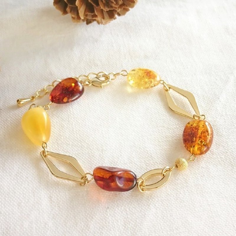 Natural amber bracelet - 手链/手环 - 半宝石 咖啡色