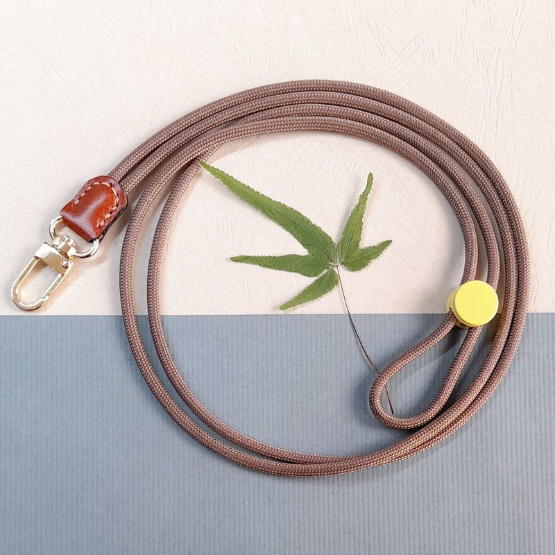 颈绳 / 手机挂绳 / 手工订制质感 / 附手机固定夹片 / 三色可选 - 挂绳/吊绳 - 真皮 