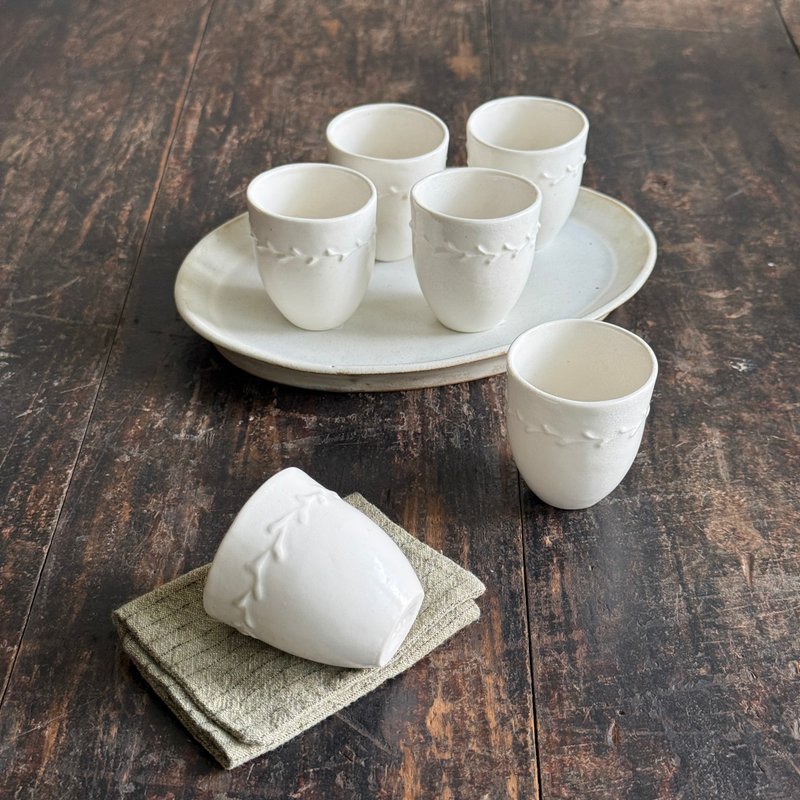 白瓷挤泥小茶杯_六入 - 茶具/茶杯 - 瓷 白色
