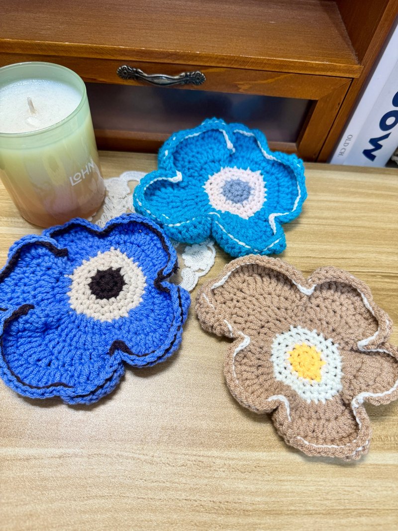 MUMU 立体撞色罂粟花钩织杯垫 Handmade - 杯垫 - 棉．麻 多色