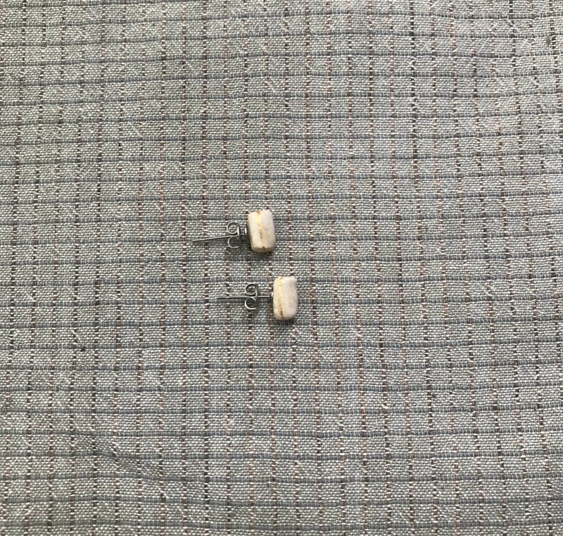 银丝卷/耳环 针状 陶瓷 不锈钢 原味 金 - 耳环/耳夹 - 防水材质 白色