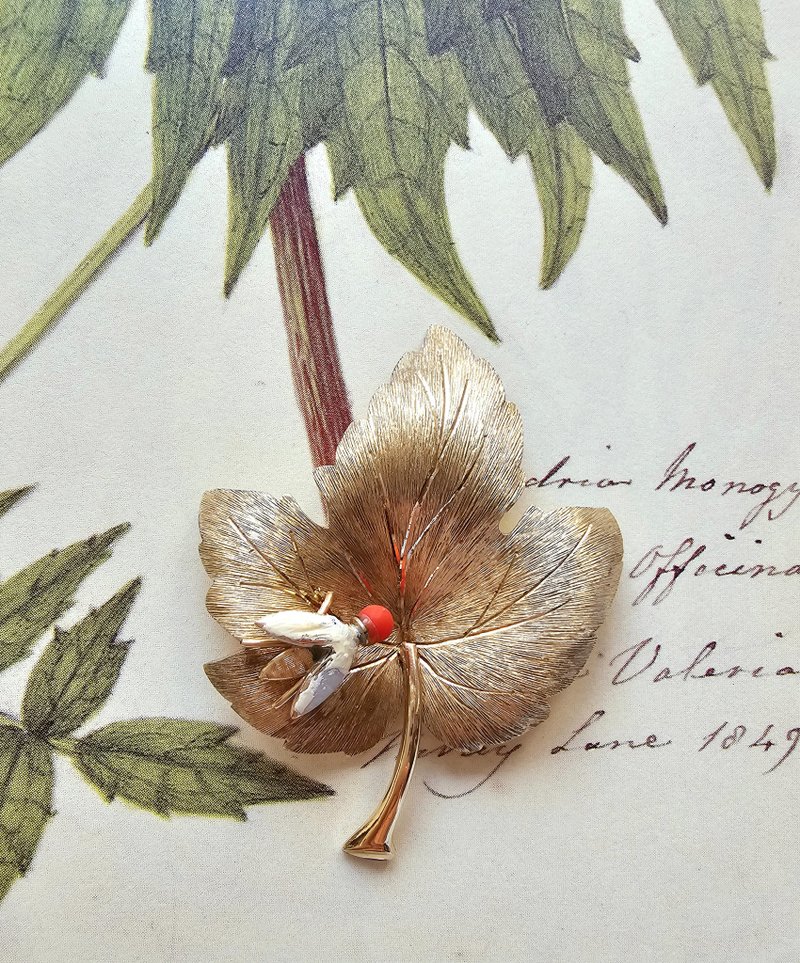 Krementz昆虫与枫叶包金胸针/别针/复古首饰/美国西洋古董饰品 - 胸针 - 贵金属 