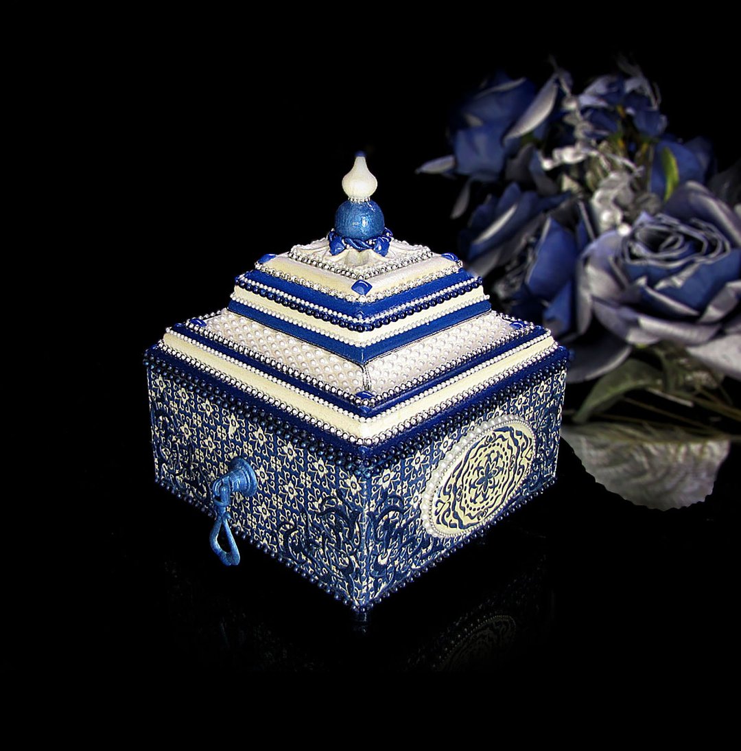 Large jewelry box, Indigo jewelry box, box with lid, one of a kind, Asian Casket - 收纳用品 - 木头 蓝色