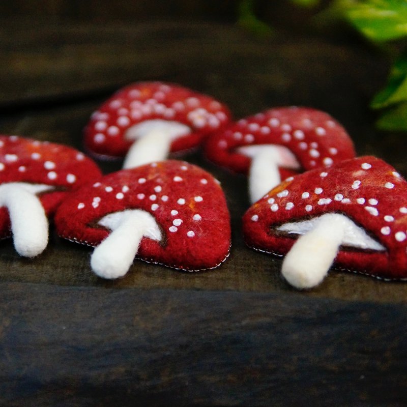 精灵的传声器-胸针-羊毛毡 - 胸针 - 羊毛 