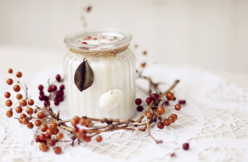 【Un Jess Cadeau】贝壳天然精油大豆蜡蜡烛 - 香薰/精油/线香 - 蜡 白色