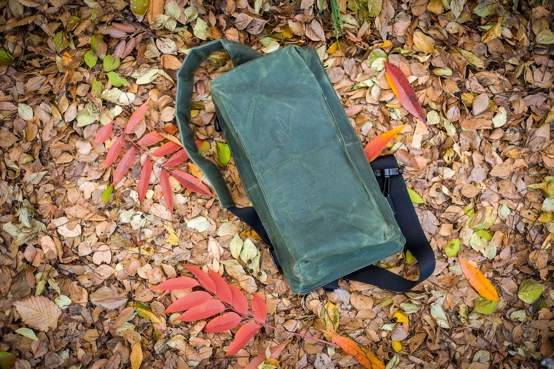 Baksteen - A waterproof canvas, anti-theft, sling crossbody bag - 侧背包/斜挎包 - 棉 绿色