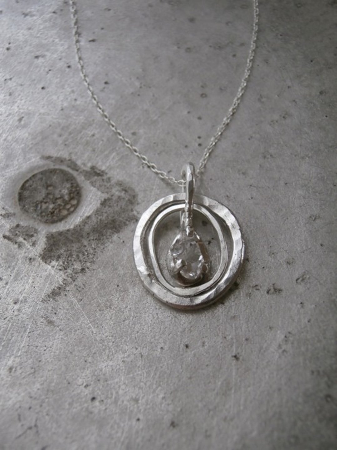 puddle necklace - 项链 - 其他金属 