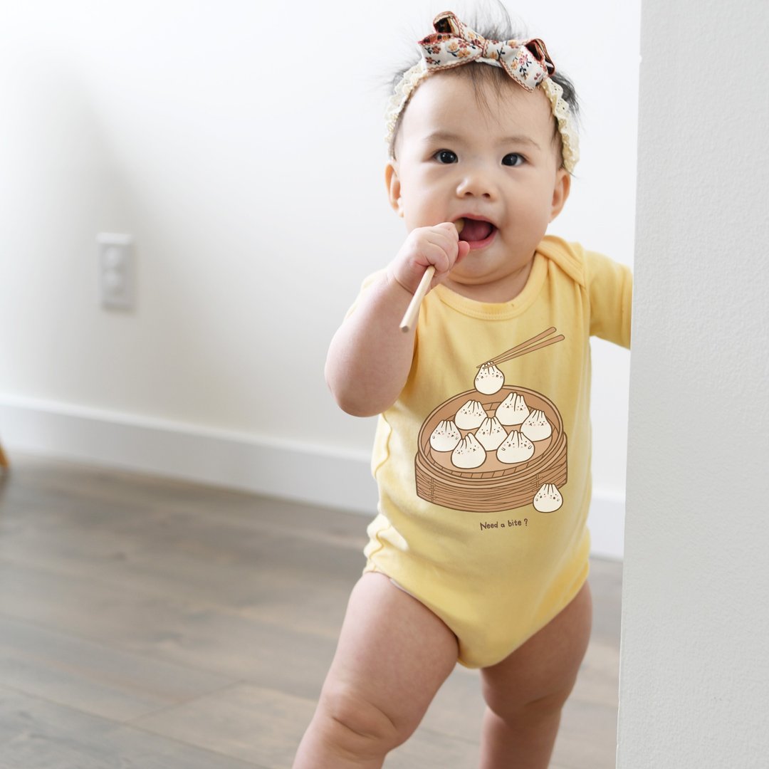 Baby 短袖连身包屁衣 - 麻糬兔小笼包 (蛋黄口味) - 包屁衣/连体衣 - 棉 黄色
