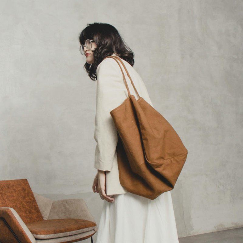 棕色 超大容量極簡百搭帆布包環保袋 三色肩背手拎托特布包 - 侧背包/斜挎包 - 棉．麻 咖啡色