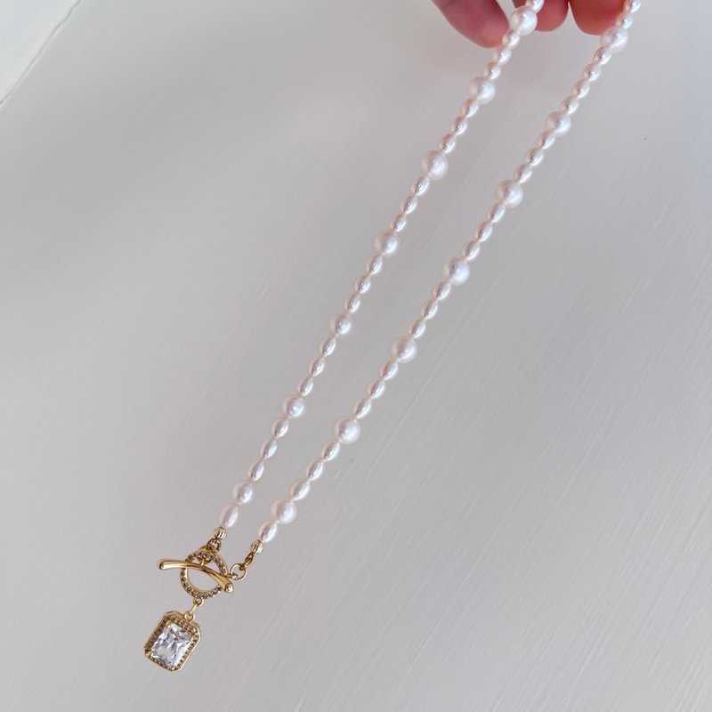 经典之心 金色锆石吊坠不对称天然淡水珍珠项链 - 项链 - 珍珠 