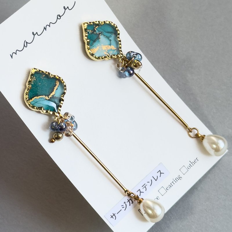 【现货一件】蓝绿色 酒精墨水艺术 长款耳环 医疗级不锈钢 珍珠 金色 青绿 摩洛哥 风格 独一无二 - 耳环/耳夹 - 树脂 绿色