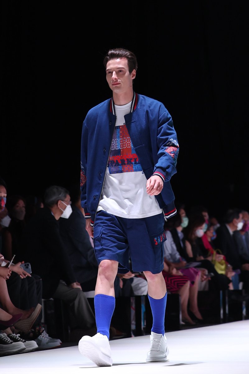 【富贵铜钱】环保牛仔飞行员夹克 | 国潮港风新中式 | 时尚中国风 - 男装外套 - 环保材料 