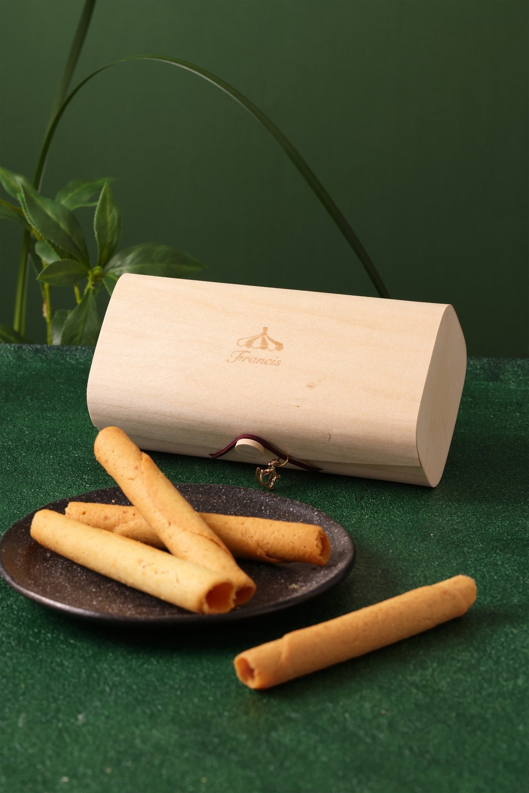 【端午限定】桦树蛋卷 6 入礼盒【Francis 旋转木马】 - 零食/点心 - 新鲜食材 黄色
