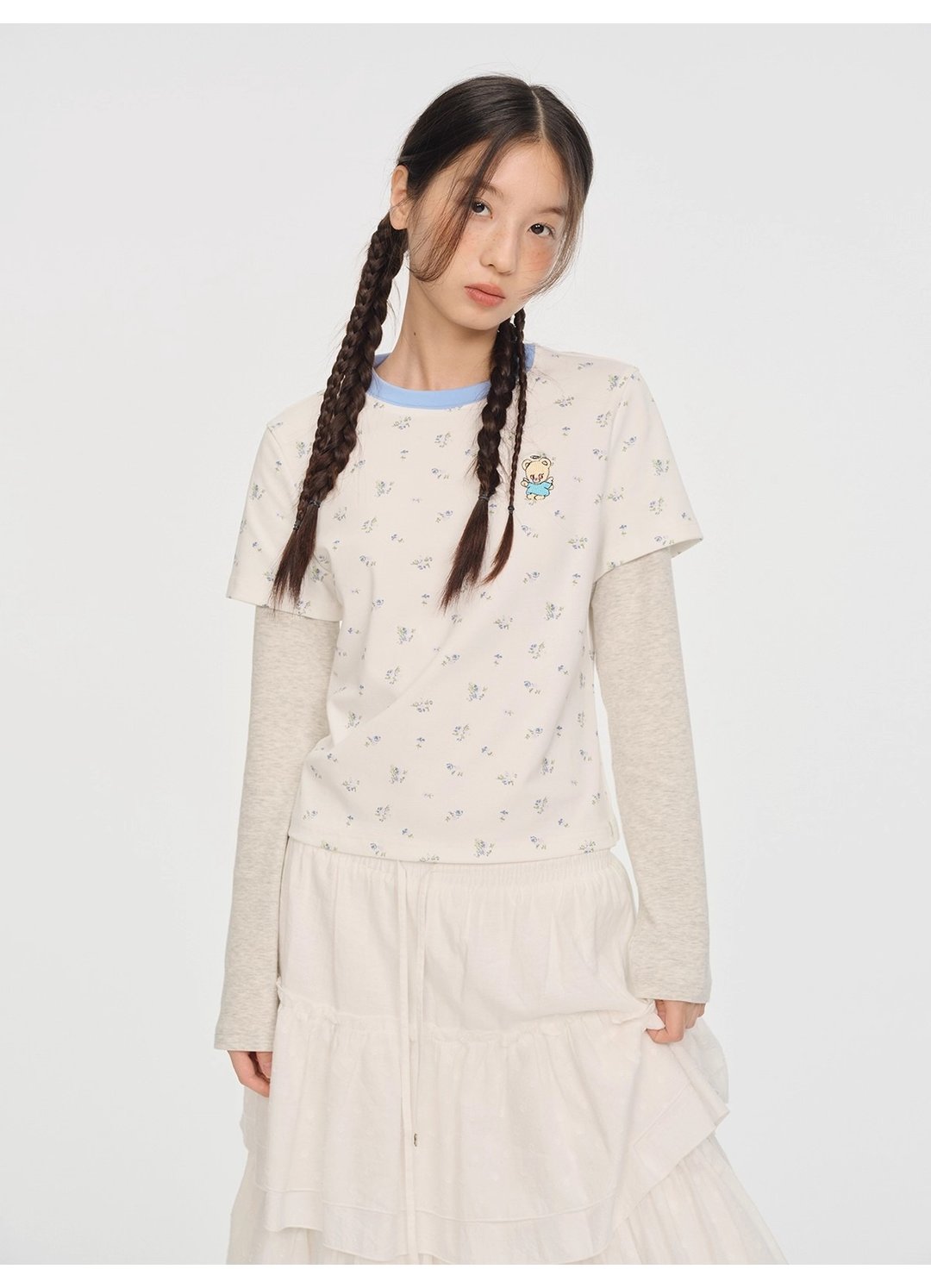 odd maker亲肤柔软撞色绣花显瘦假两件长袖T恤女宽松休闲打底上衣 - 女装 T 恤 - 棉．麻 