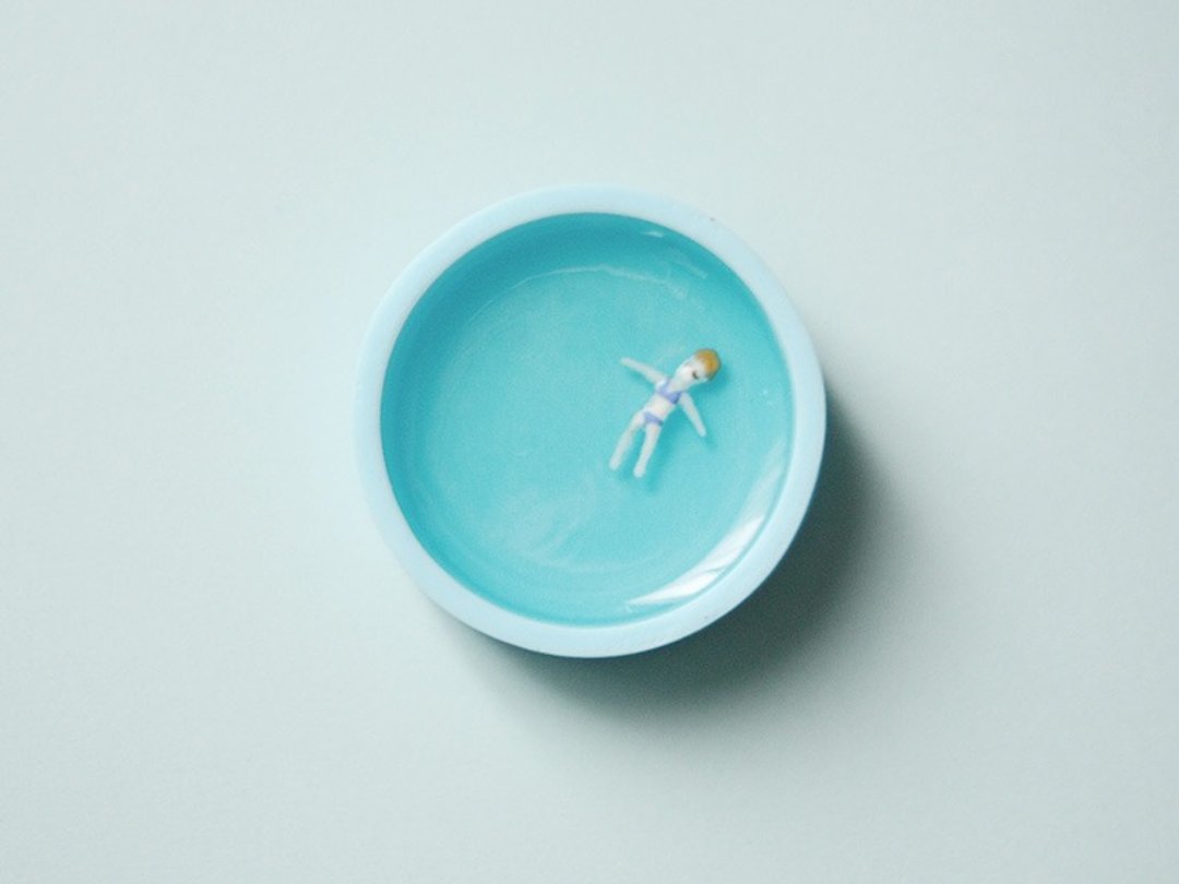 Celebrity's brooch [round / blue] - 胸针 - 塑料 蓝色