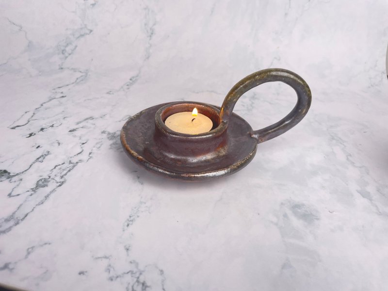 柴烧手持烛台-酱棕绿 - 蜡烛/烛台 - 陶 