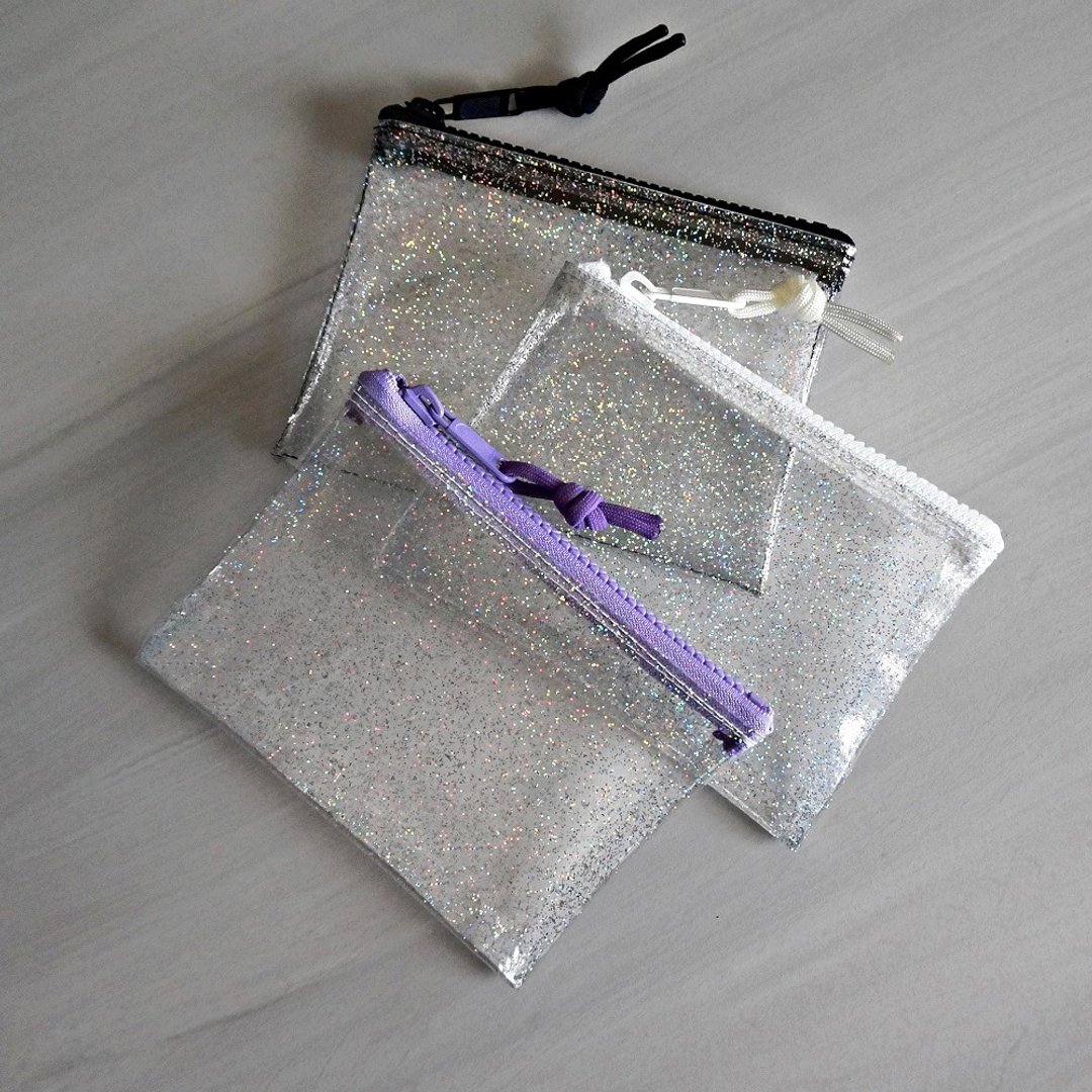 Glitter lame transparent Pouch &amp; coin case (RAINBOW) - 化妆包/杂物包 - 防水材质 透明