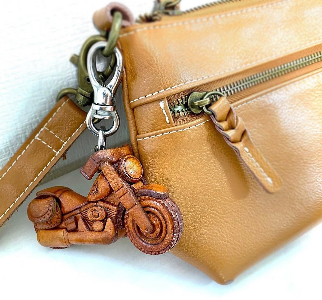 Chopper Bike Genuine Leather bag charm / American Bike - 钥匙链/钥匙包 - 真皮 咖啡色