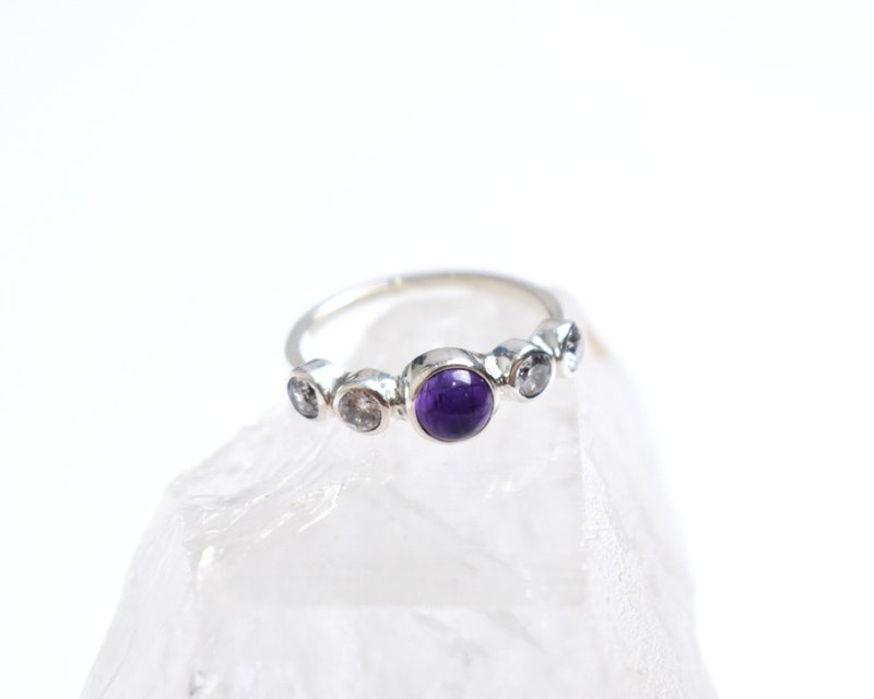 Amethyst and Cubic Zirconia Silver Ring Silver925 - 戒指 - 石头 紫色