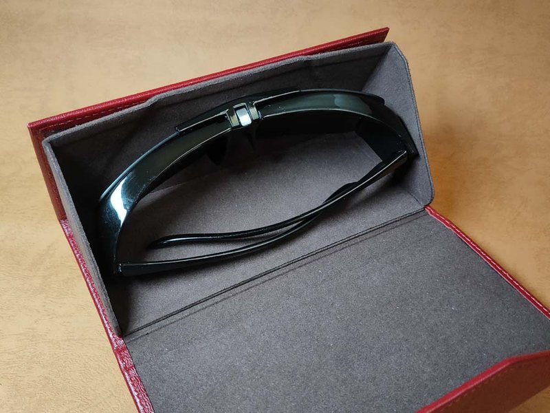 ....可折叠式大尺寸运动太阳眼镜盒.... - 墨镜 - 真皮 