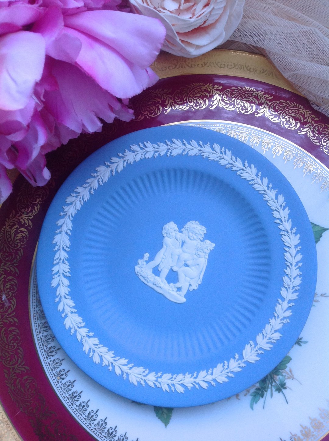 安妮疯古物英国骨瓷Wedgwood jasper 蓝色碧玉浮雕小天使图腾 库存品 - 浅碟/小碟子 - 瓷 蓝色
