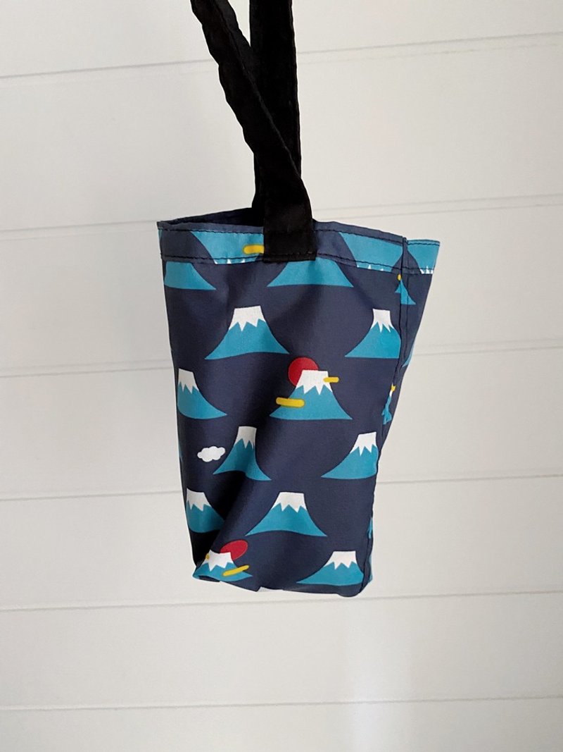 hairmo防泼水单杯饮料手提袋-富士山(冰坝/手摇/保温瓶/大象杯) - 随行杯提袋/水壶袋 - 尼龙 蓝色