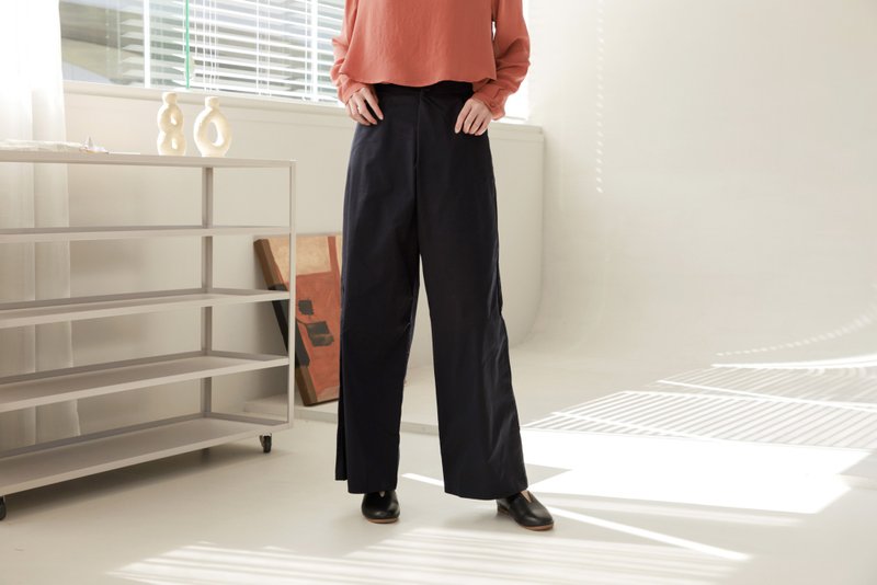 最美的时刻宽口轻薄长腿裤-夏夜的风 - 女装长裤 - 聚酯纤维 黑色