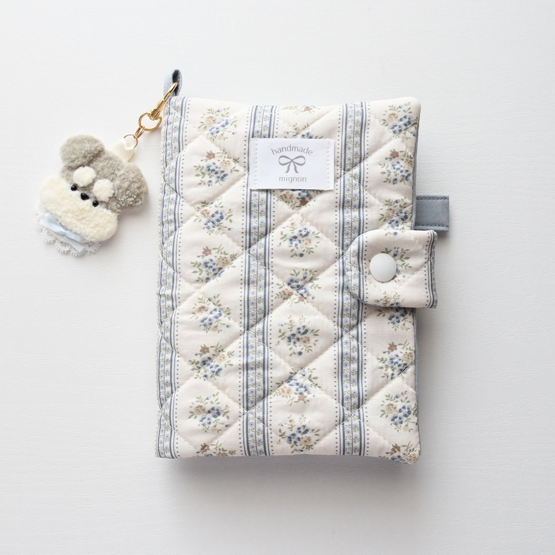 雪纳瑞 A6 手帐套 / Schnauzer Charm A6 Planner Cover – 韩国绗缝花卉布料 - 书衣/书套 - 棉 蓝色