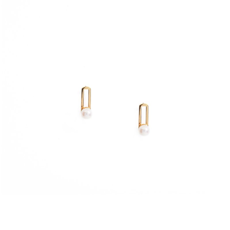珍珠耳环 925银厚镀18K金 Linear Pearl Earring - 耳环/耳夹 - 珍珠 粉红色