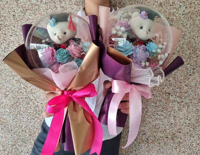 灯丝款压克力波波球奶油土挤花毕业花束 - 植栽 - 粘土 