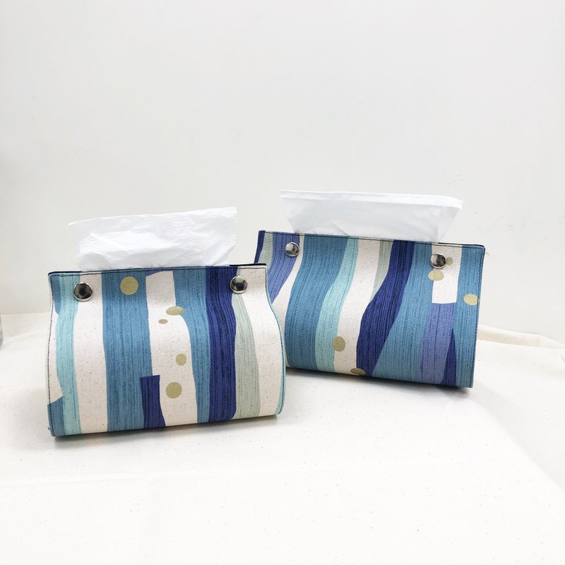 流动之心 / 蓝 烫金 渐层 条纹 / 卫生纸套 面纸盒 - 纸巾盒 - 棉．麻 