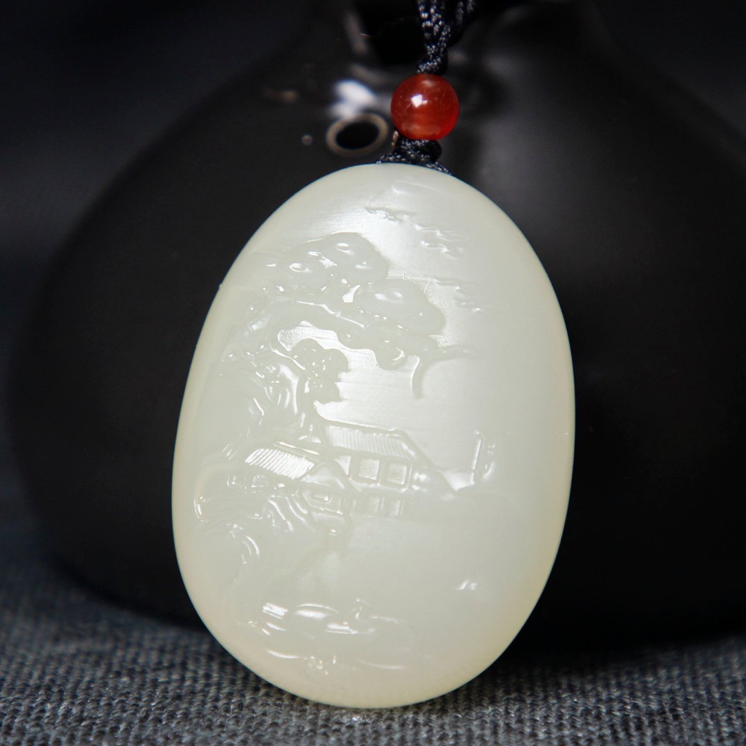 釉玉随形山水画牌雕刻吊坠项链60CM 质地温润细腻 尺寸50*36*16MM - 项链 - 玉石 