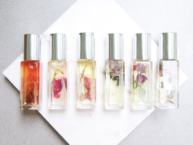 全系列 植萃魔法油 交换礼物 生日 精油 礼盒 七款 各10g - 乳液 - 植物．花 多色