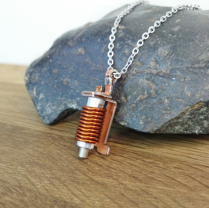 蒸汽朋克吊坠铜线。 反乌托邦项圈。 给极客的父亲节礼物 - 项链 - 其他金属 金色