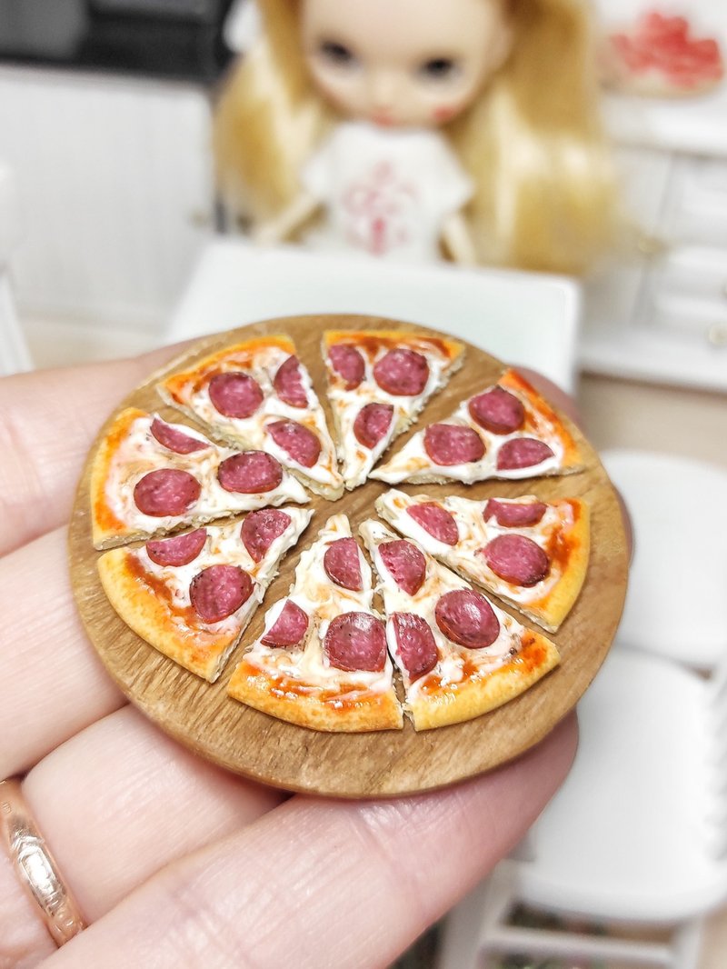 1 slice of pizza for dolls - realistic pizza size 1 12, 1 6 scale, miniature - 玩偶/公仔 - 粘土 